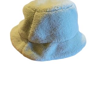 Cozy Fuzzy Bucket Hat - Seafoam Green